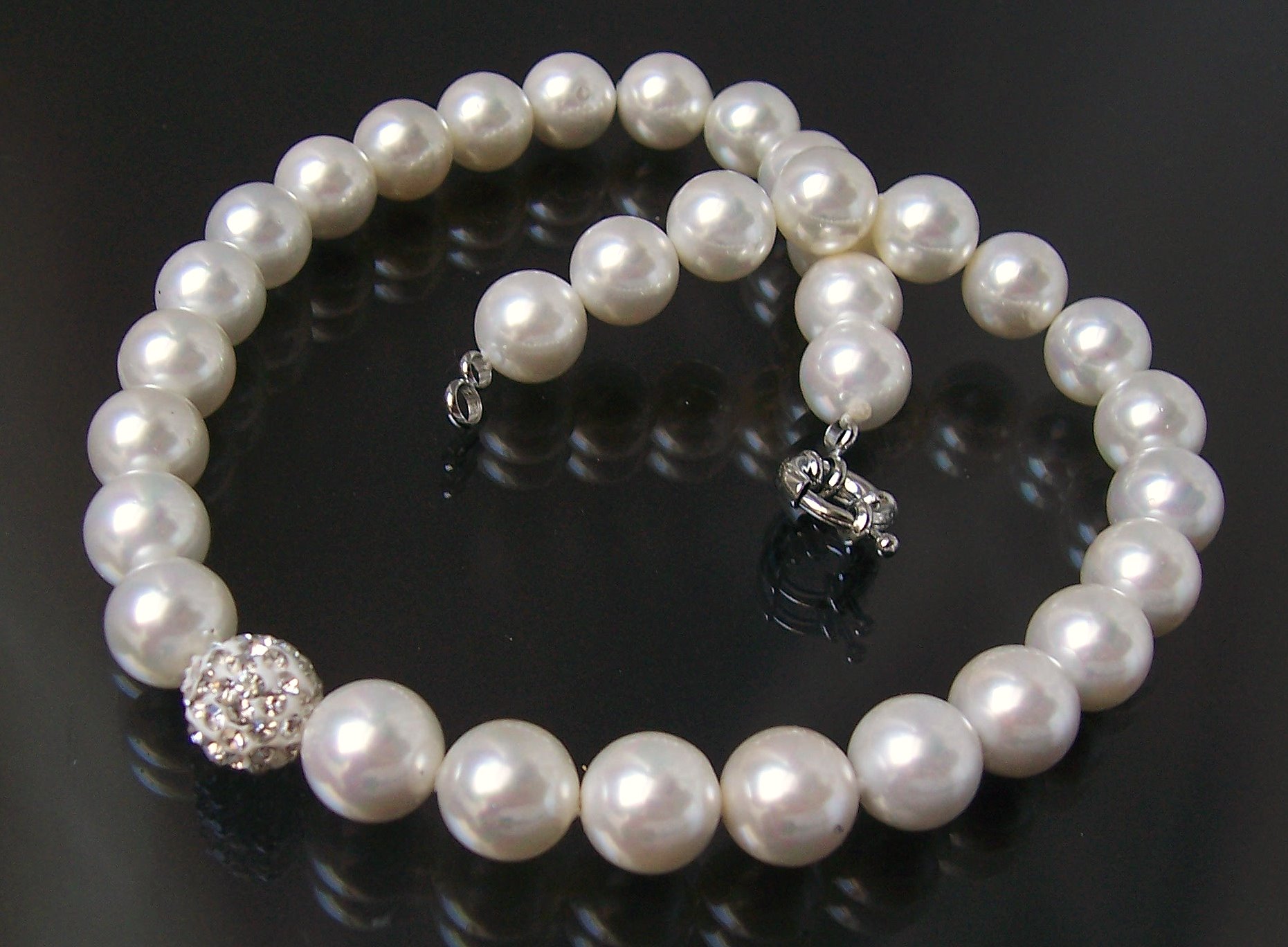 Perlenkette Muschelkern Kette Perlen weiß 12mm Collier Braut Strass K828